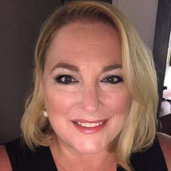 Meet your Posher, Robin - Picture 1 of 1